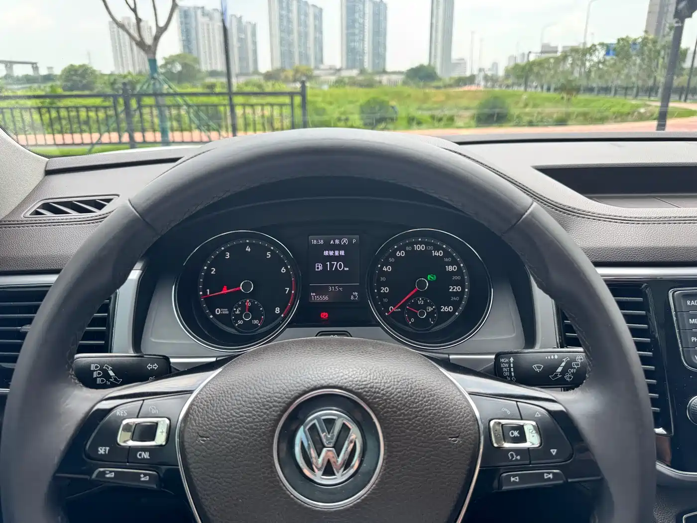 Volkswagen Teramont 2017 530 V6 4WD Luxury Edition фото 5