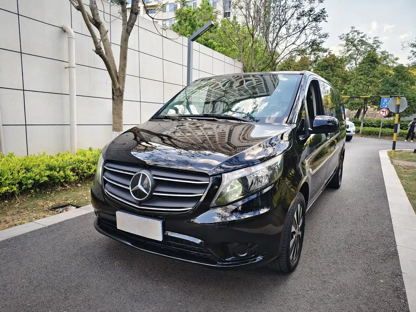 Mercedes-Benz Vito 2021 2.0T Elite 7-Seater
