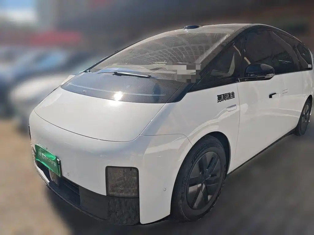 Li Auto MEGA 2025