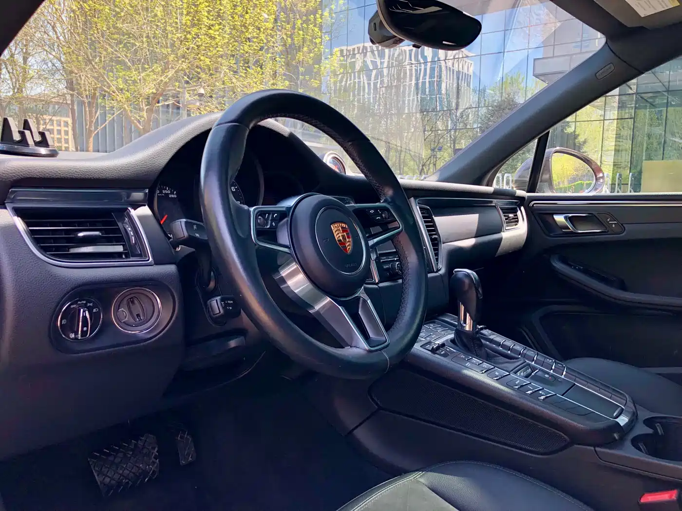 Porsche Macan 2016 Macan 2.0T фото 7