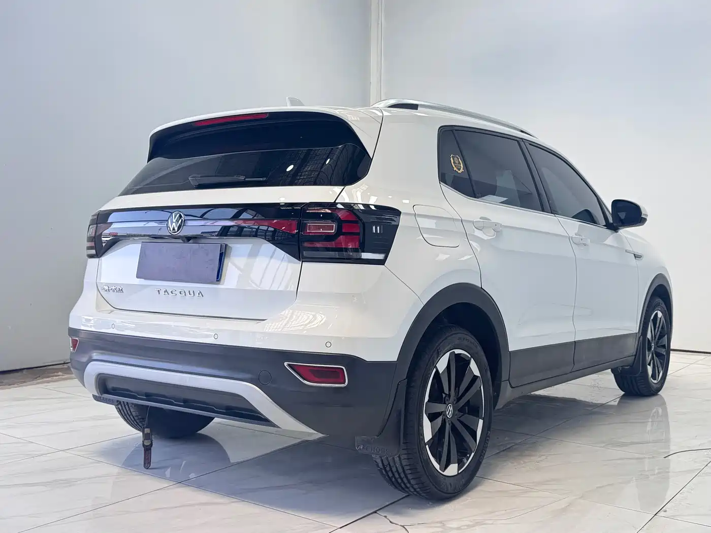 Volkswagen Tanying 2021 1.5L Automatic 30th Anniversary Edition фото 6
