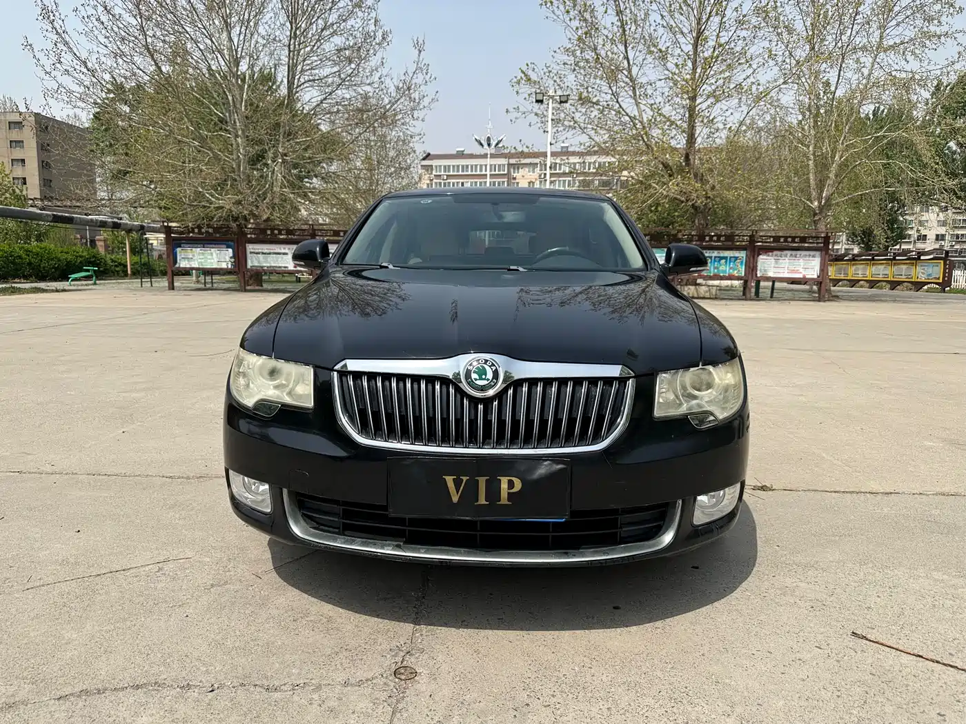 Škoda Superb 2012 1.8TSI Automatic Noble Elegance Edition фото 3
