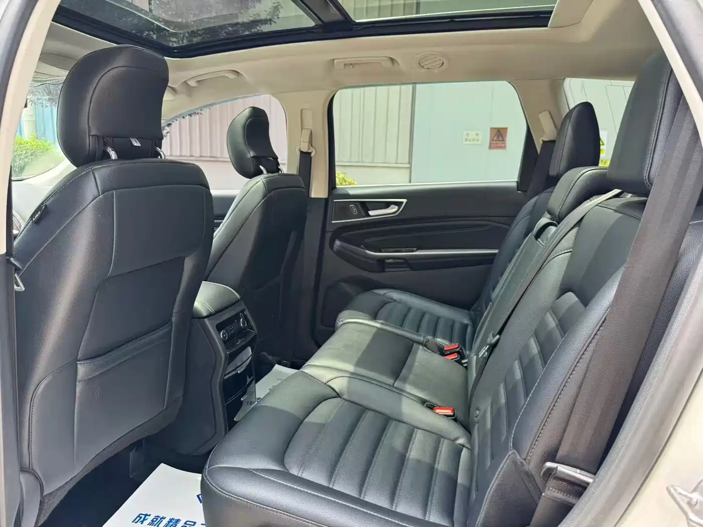 Ford Edge 2019 2018 EcoBoost 245 FWD Luxury 7-seater China V