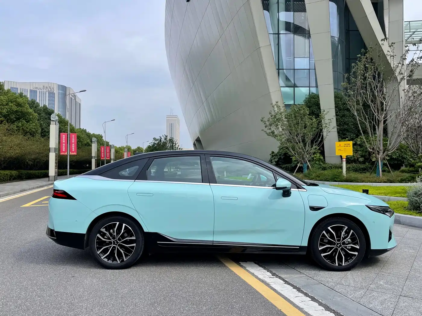 Фото 4 - XPeng P5