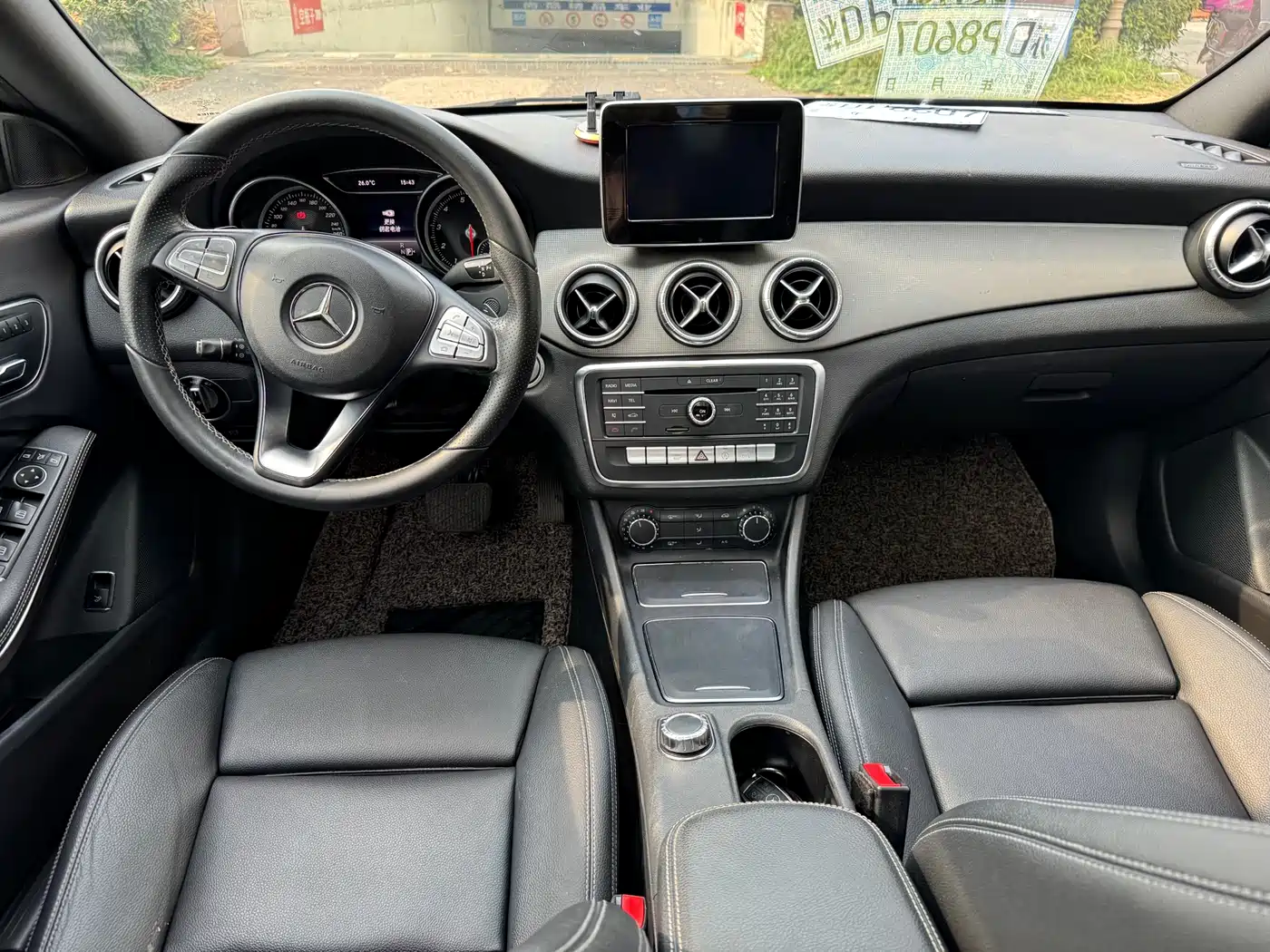 Mercedes-Benz CLA (Import) 2017 CLA 200 Fashion фото 10