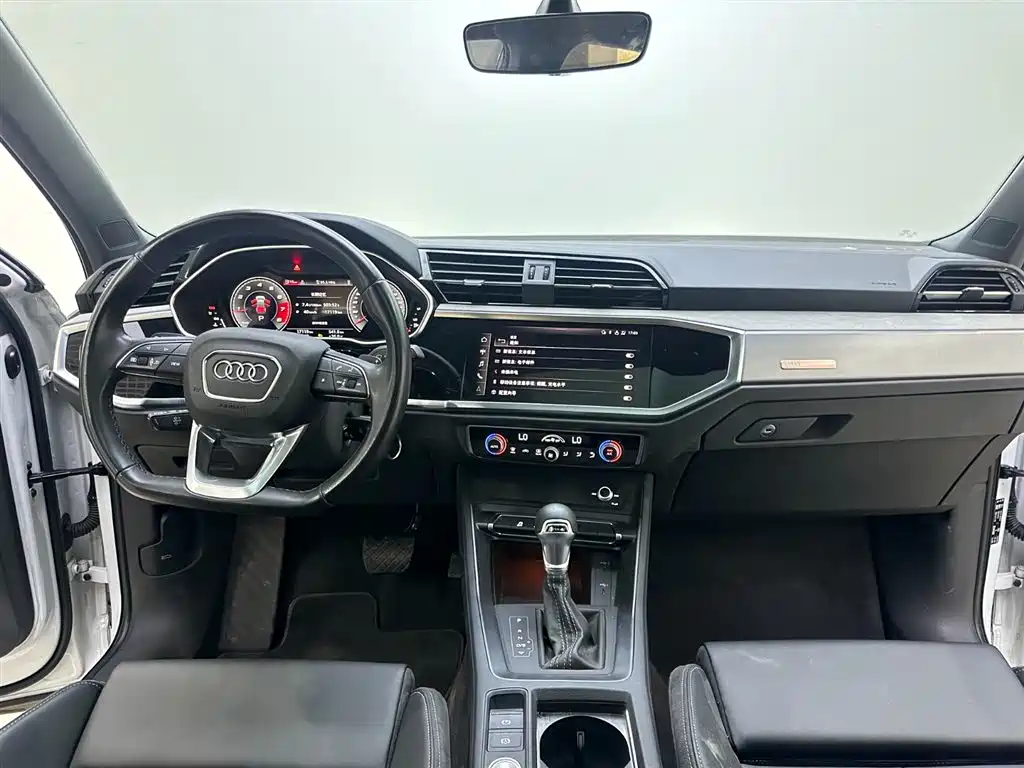 Audi Q3 2024 2024 35 TFSI Progressive Sport