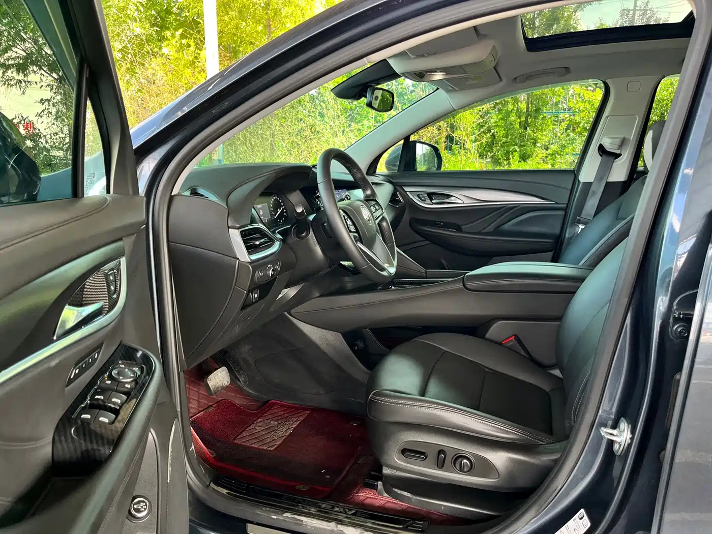 Фото 8 - Buick Enclave