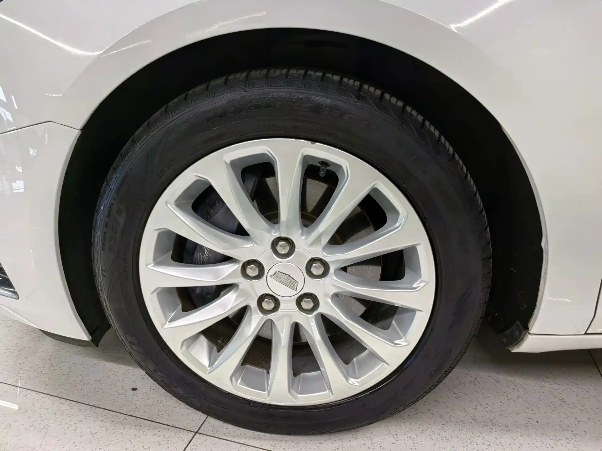 Photo 15 - Cadillac XTS