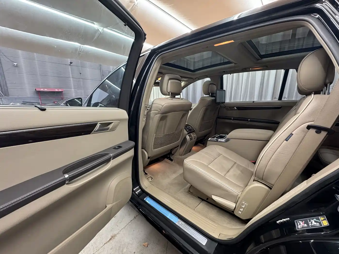 Mercedes-Benz R-Class 2011 R 350 L 4MATIC фото 11