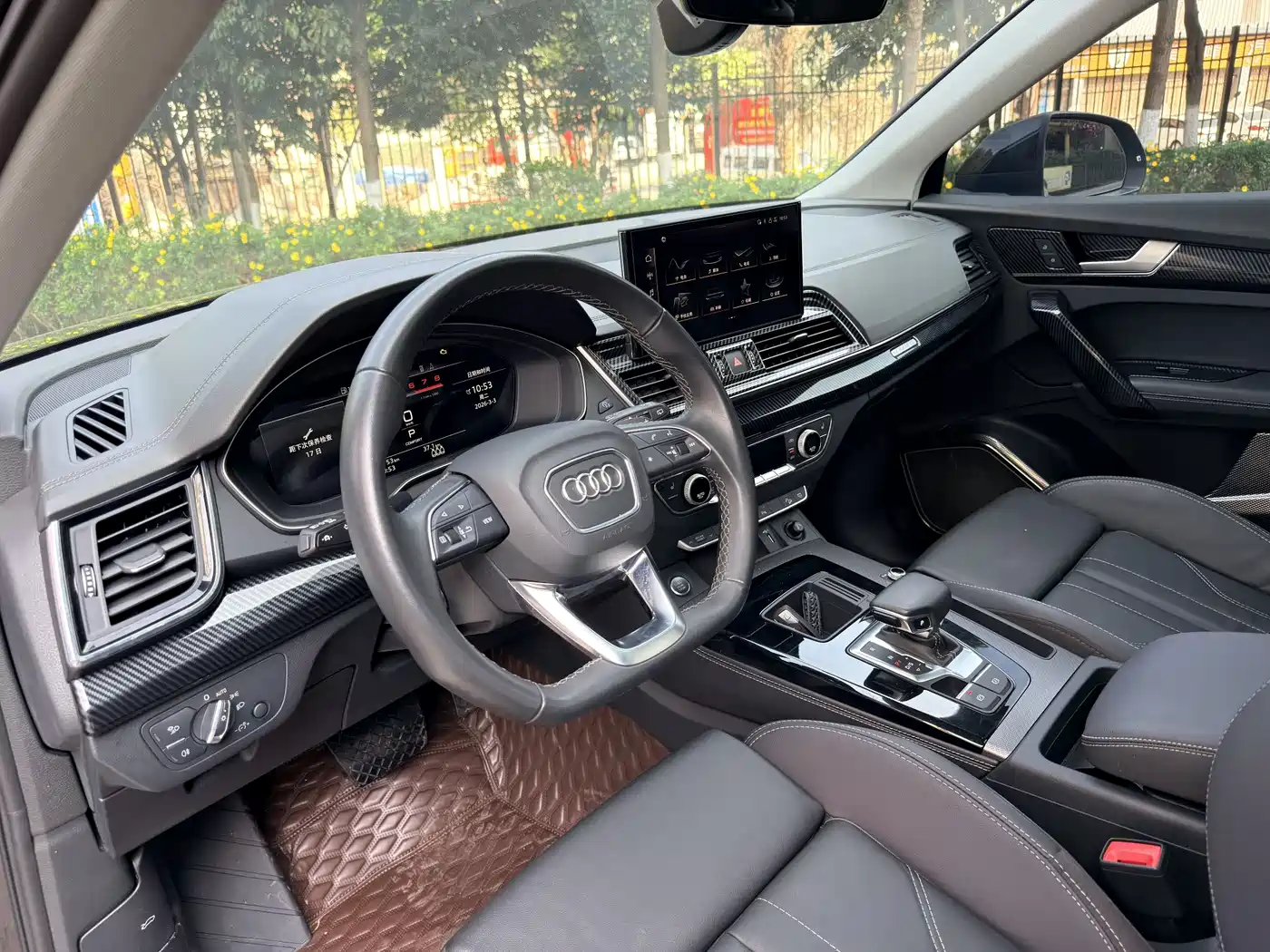 Audi Q5L 2024 Model 40 TFSI Fashion Dynamic фото 9