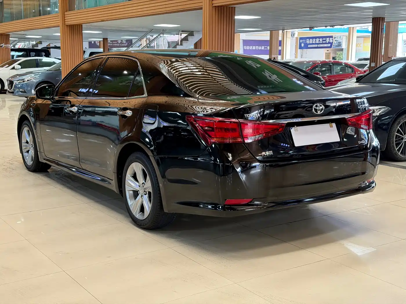 Toyota Crown 2015 2.0T Fashion фото 20