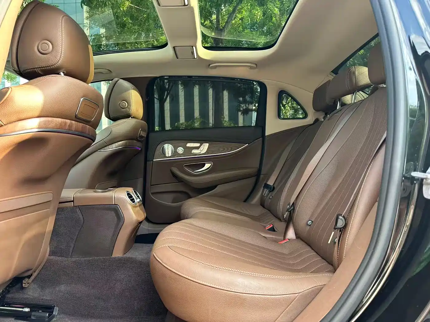 Mercedes-Benz E-Class 2020 Facelift E 300 L Exclusive фото 13