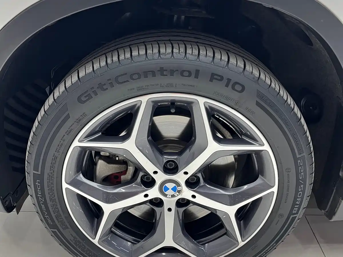 BMW X1 2019 xDrive20Li Premium Model фото 20