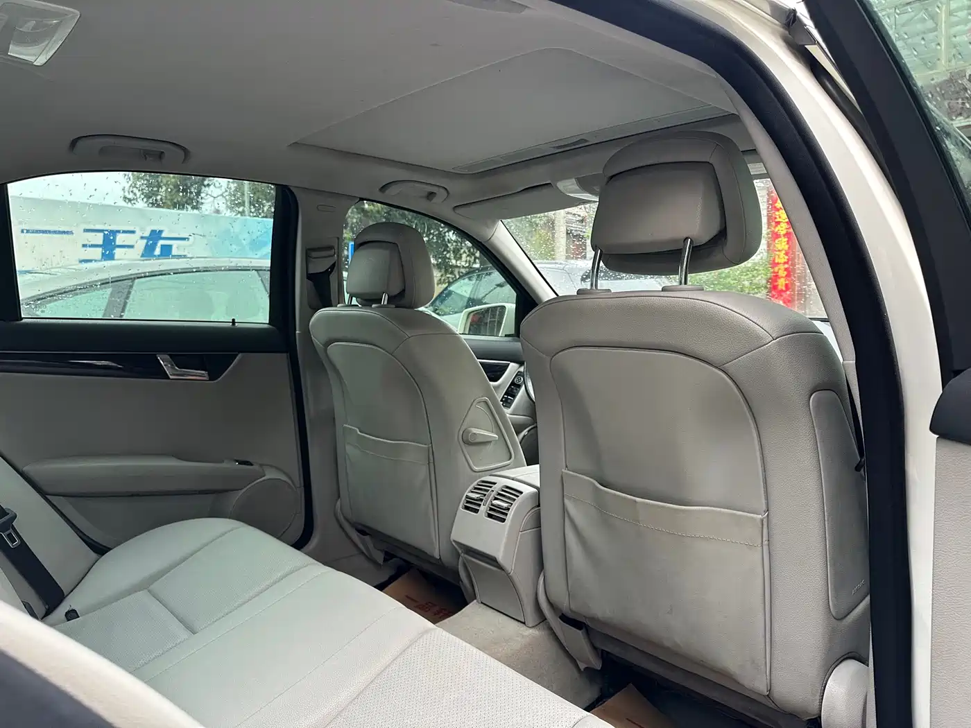 Mercedes-Benz C-Class 2010 C 180K Classic фото 7
