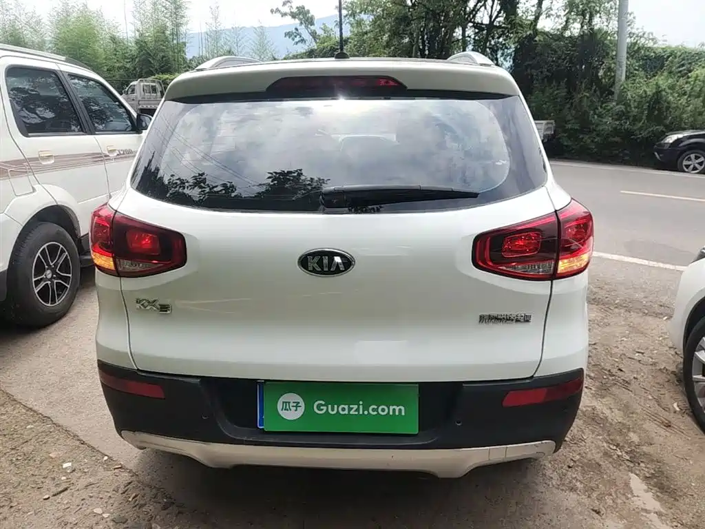 Kia KX3 Smart Run 2015 1.6L Automatic 2WD DLX фото 6