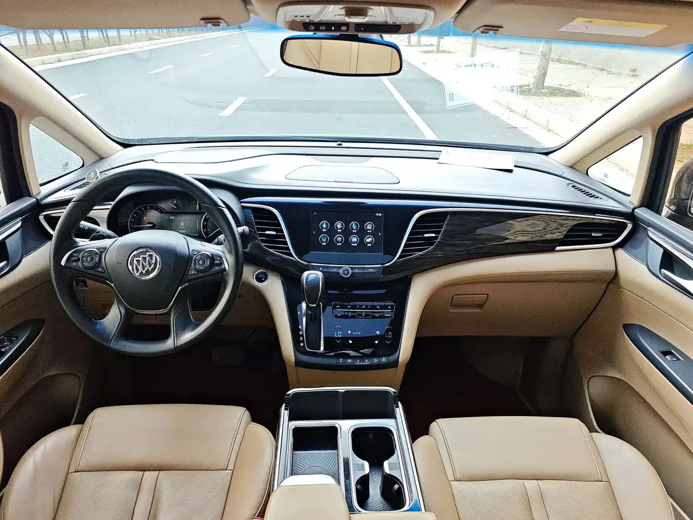 Buick GL8 2017 ES 28T Luxury China V фото 10
