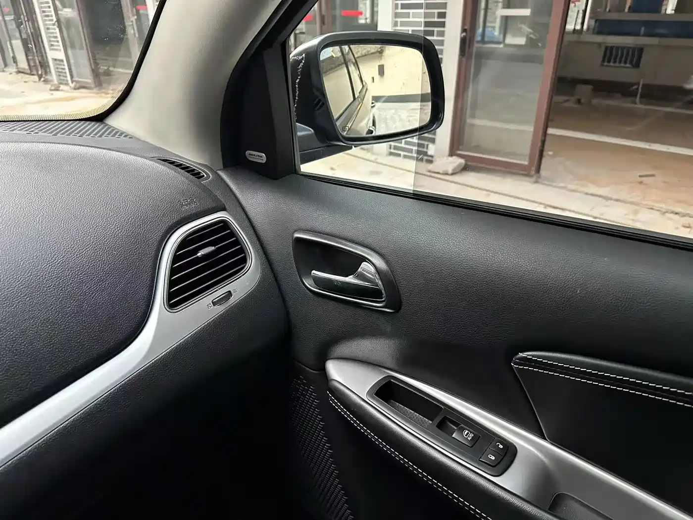 Dodge Journey 2013 2013 Model 2.4L 2WD Premium Edition