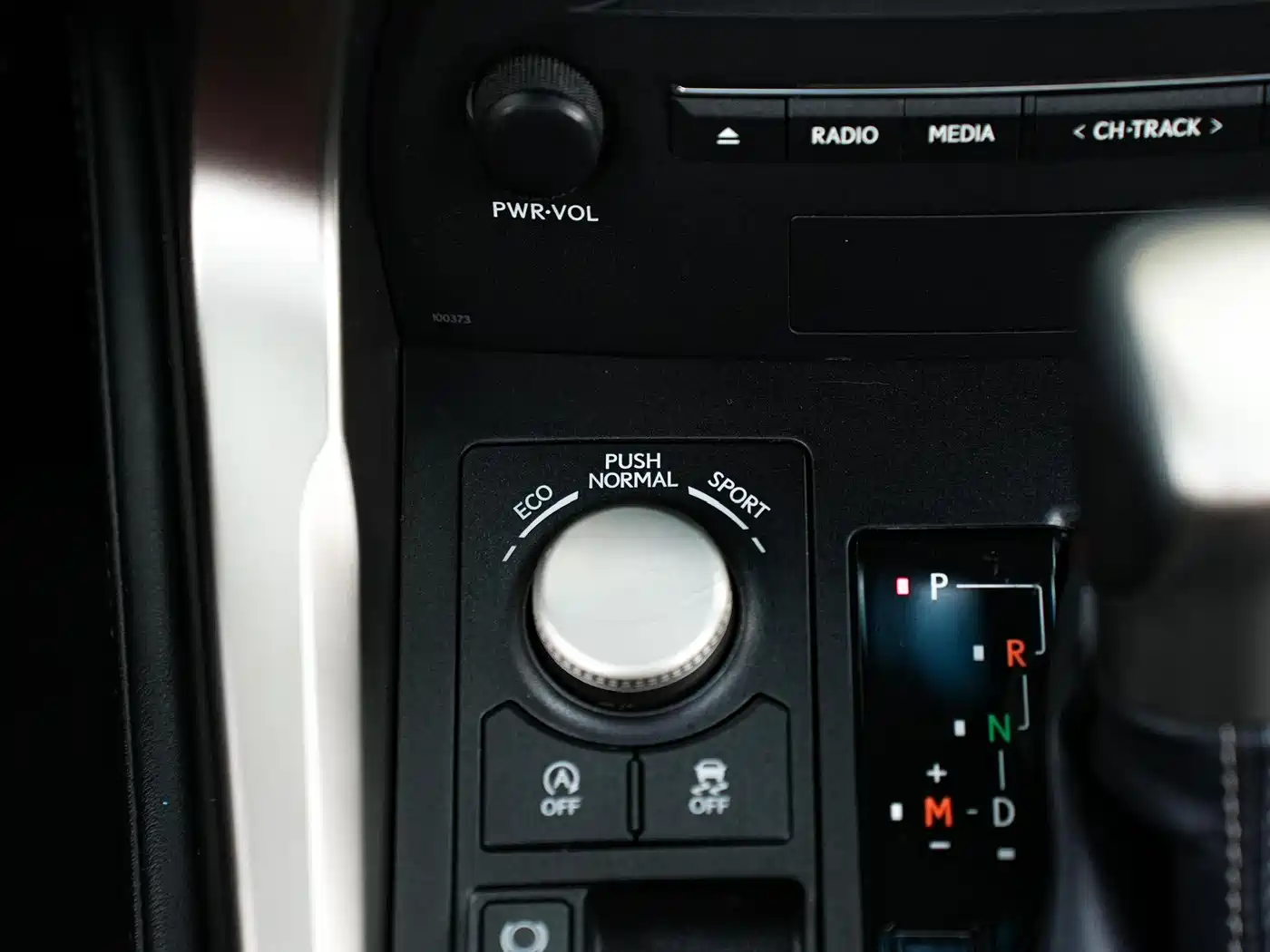 Lexus NX 2016 200 AWD F Sport фото 18