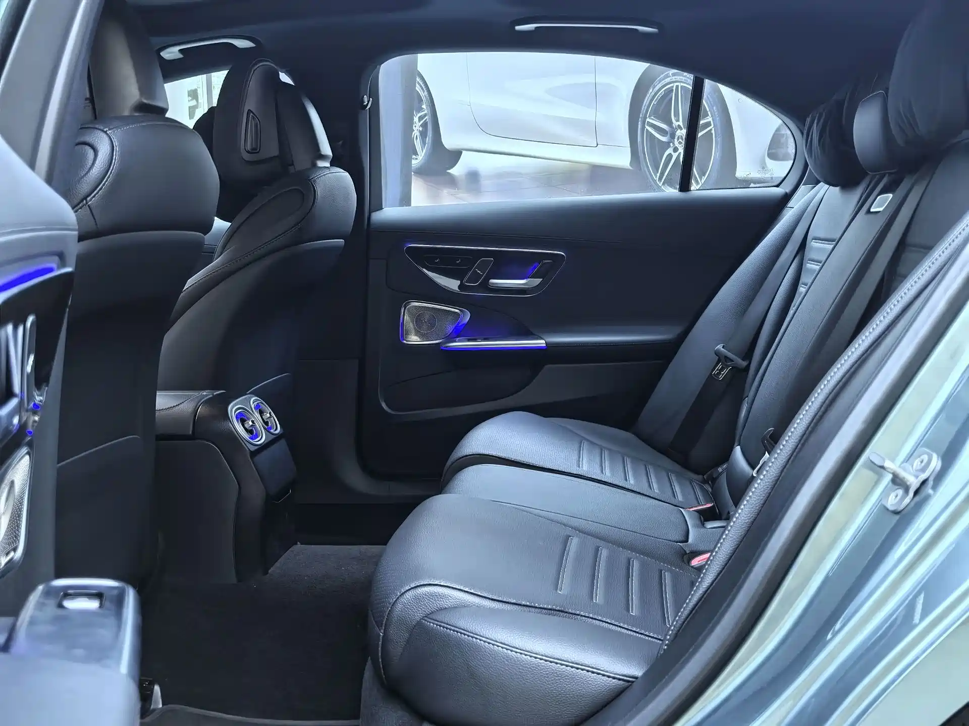 Фото 17 - Mercedes-Benz C-Class