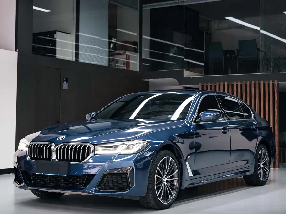 BMW 5-SERIES