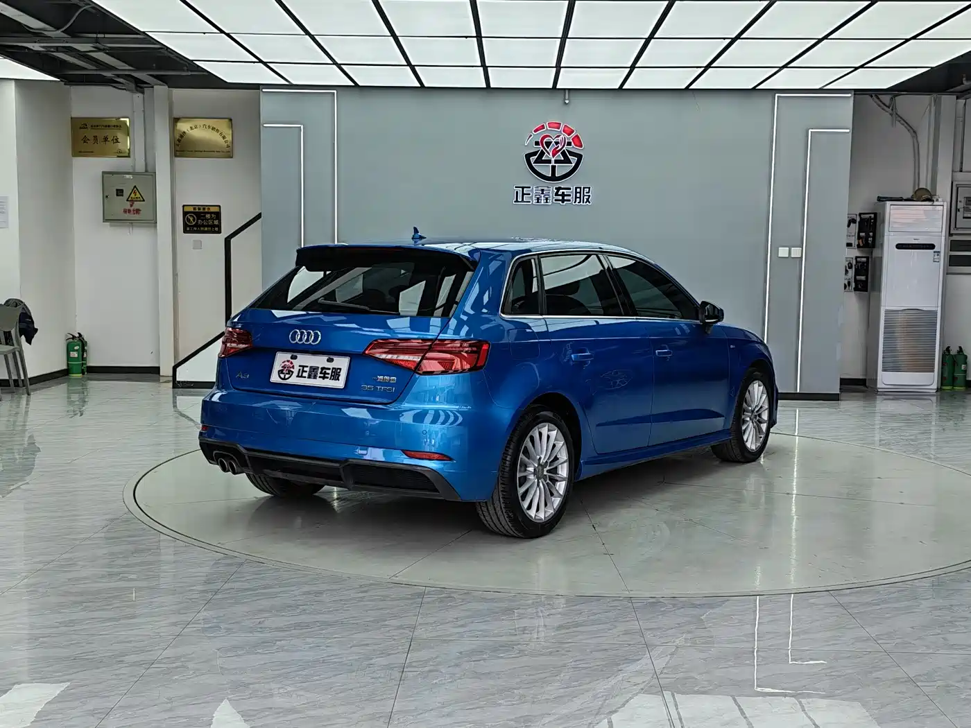 Audi A3 2018 30th Anniversary Sportback 35 TFSI Fashion фото 14