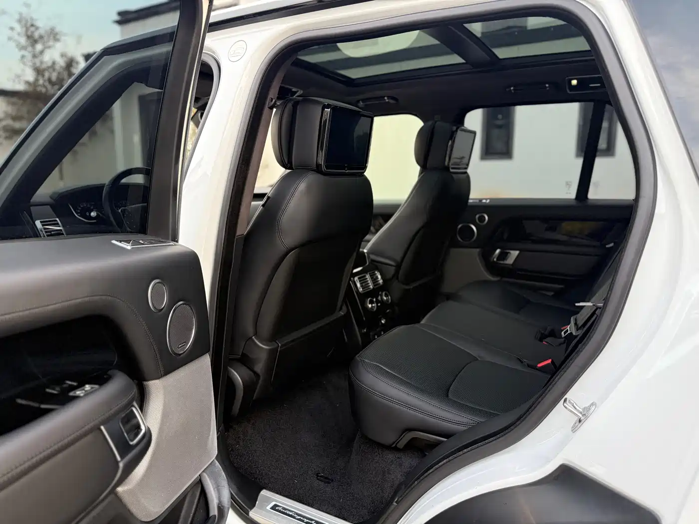 Land Rover Range Rover 2018 3.0 SC V6 Golden Age Edition фото 5