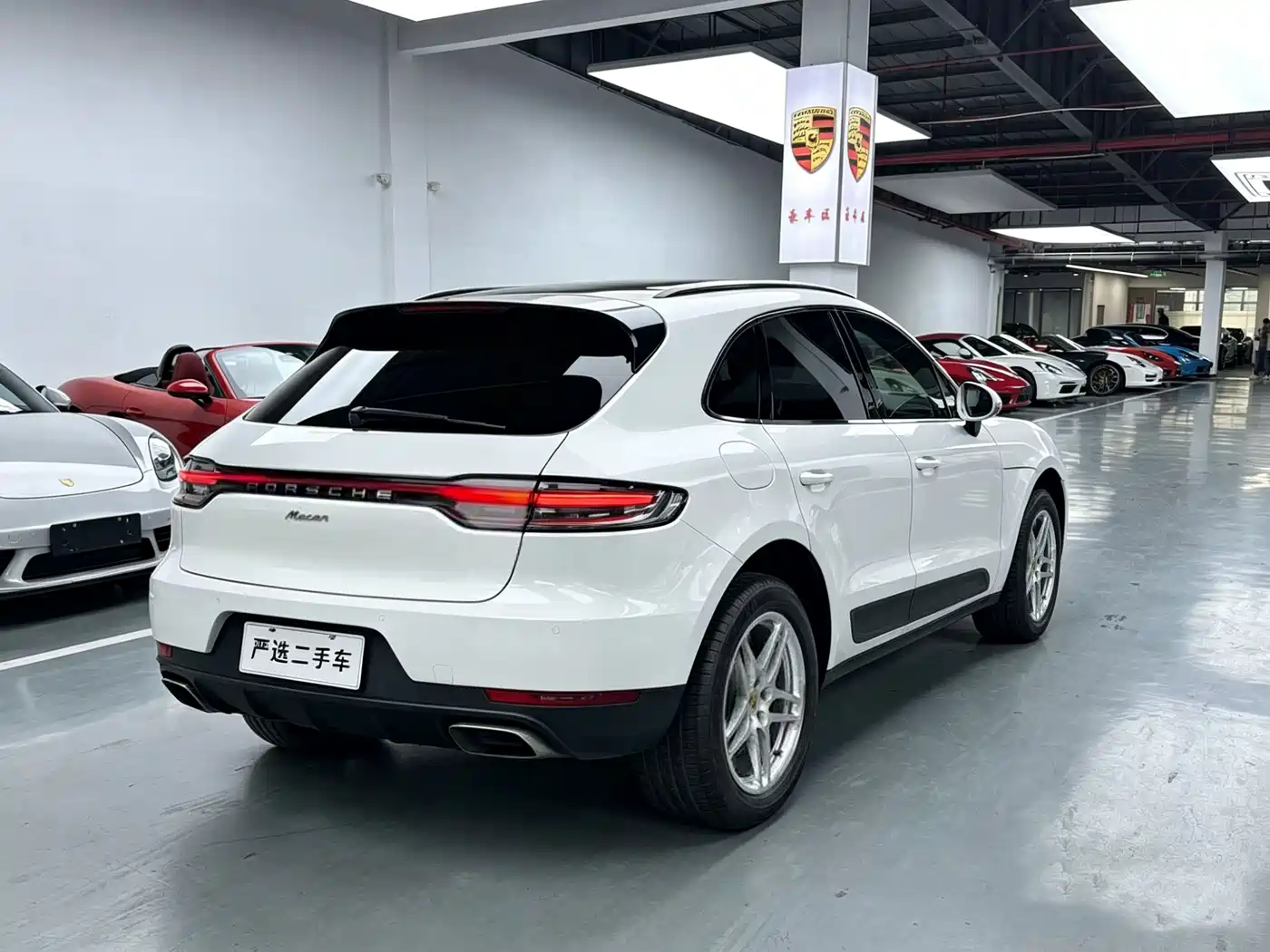 Porsche Macan 2018 Macan 2.0T фото 13