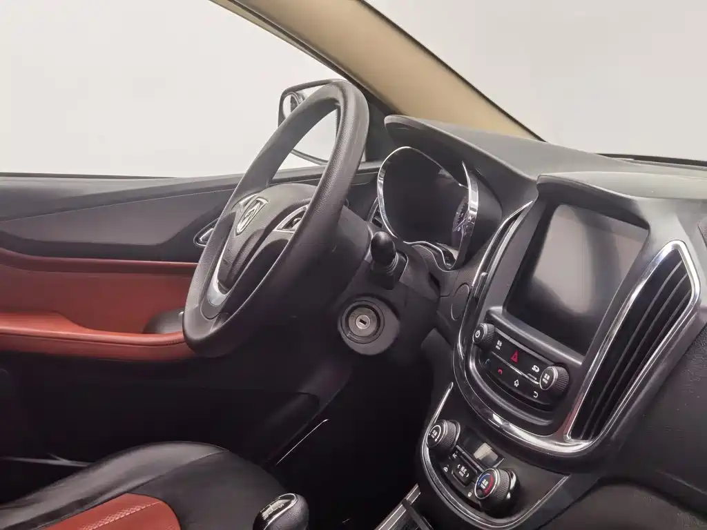 Baojun 560 2015 2015 1.8L Manual Elite