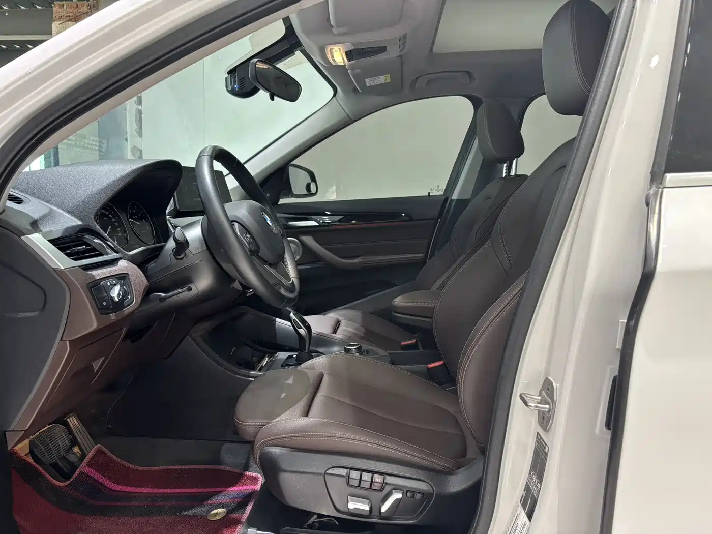 BMW X1 2022 sDrive20Li Fashion фото 11
