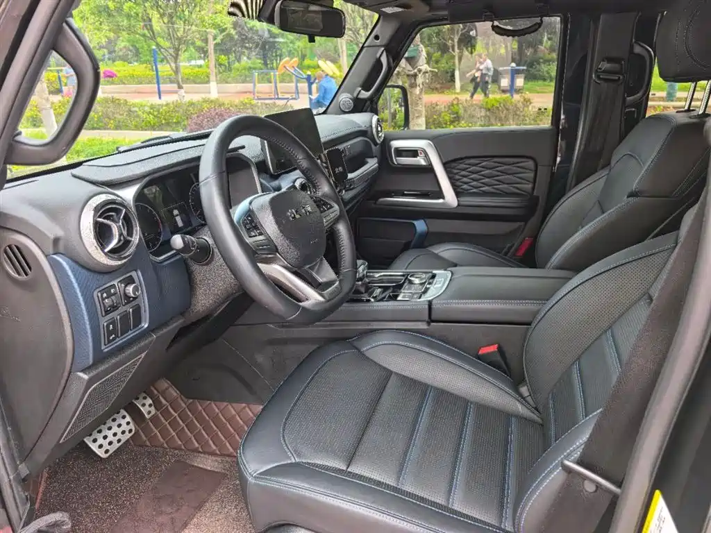 BAIC ORV Beijing Offroad BJ40 2023 2.0T Auto 4WD Urban Hunter Knight Edition фото 6