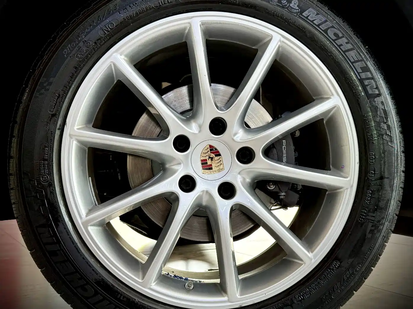 Photo 7 - Porsche Cayenne