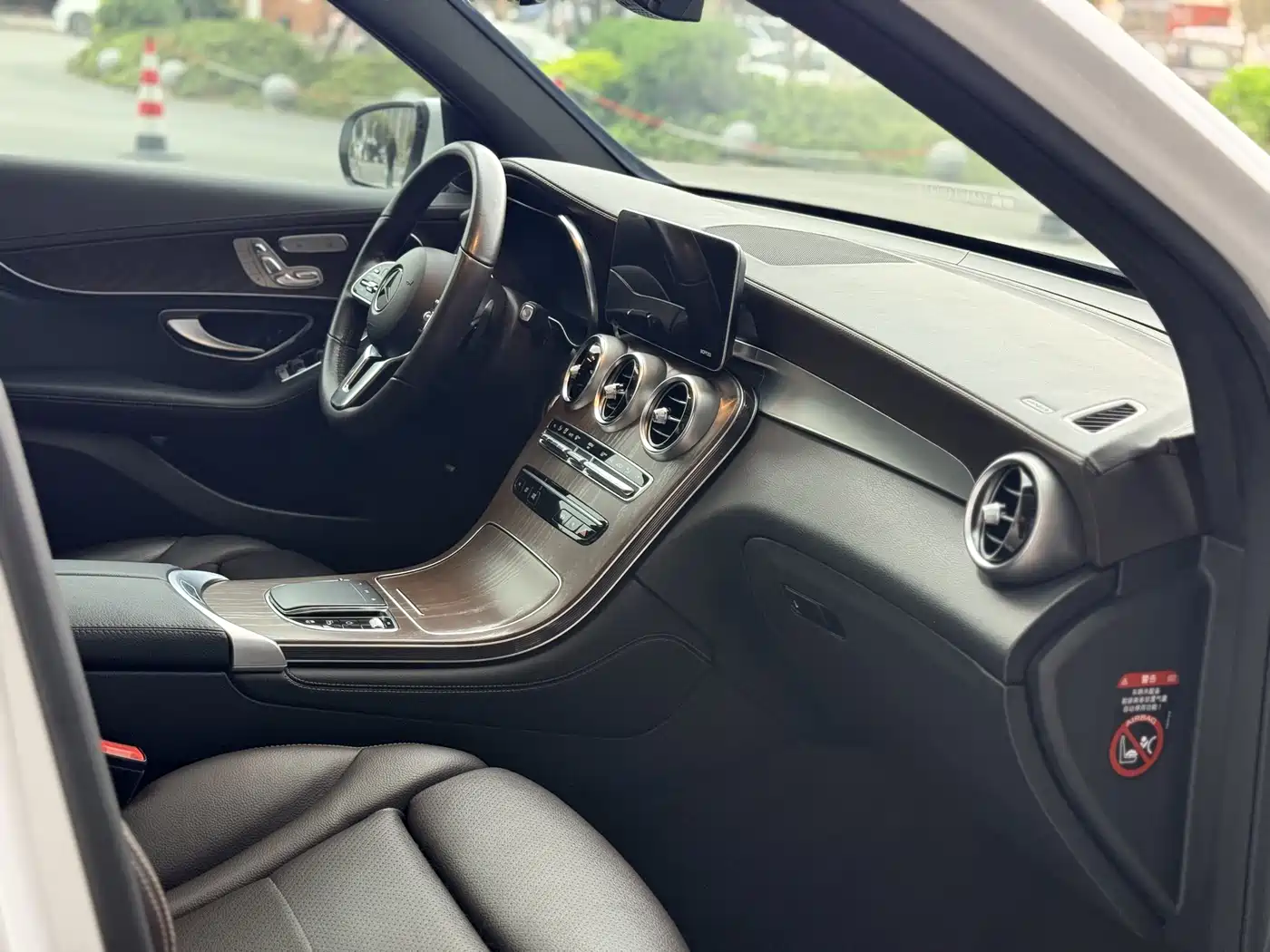 Mercedes-Benz GLC 2020 Facelift GLC 300 L 4MATIC Dynamic фото 12