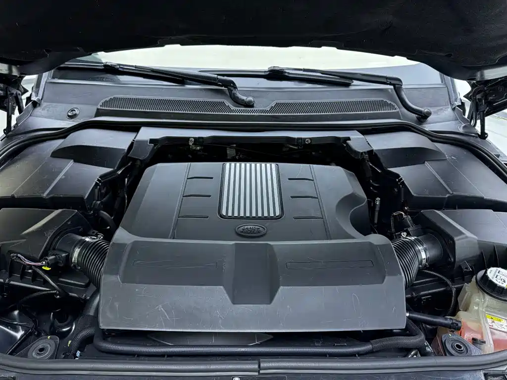 Land Rover Discovery 2014 3.0 SC V6 XXV Edition фото 9