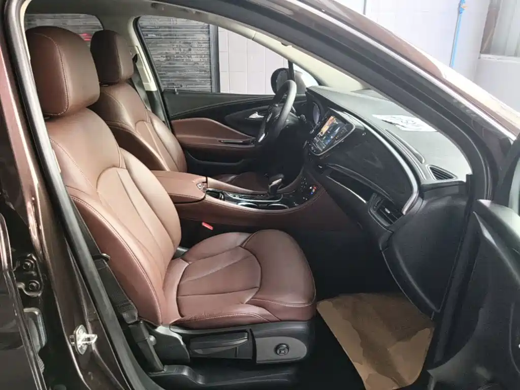Фото 25 - Buick Envision Plus