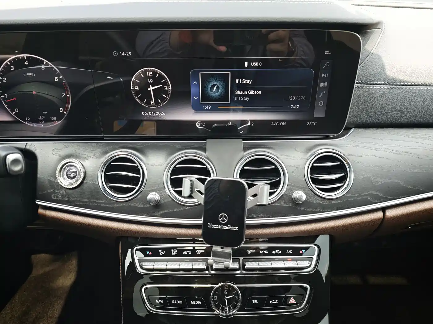 Mercedes-Benz E-Class 2017 E 300 L Sport Fashion фото 15