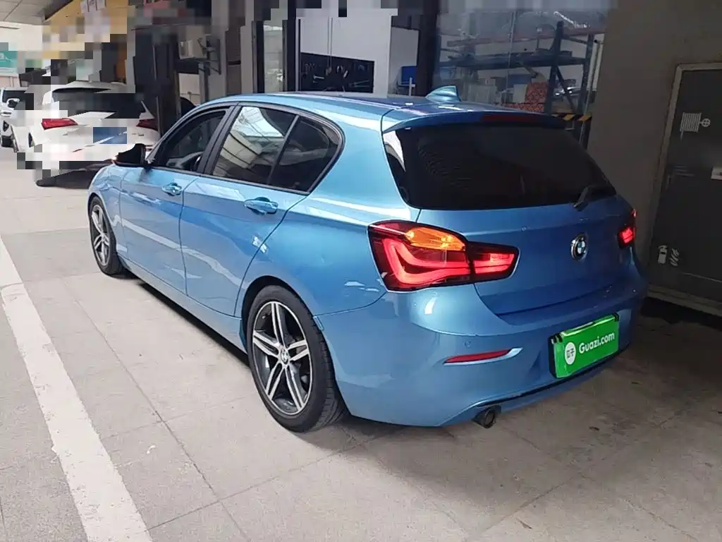 BMW 1 Series (Import) 2018 2018 118i Sport Design Package