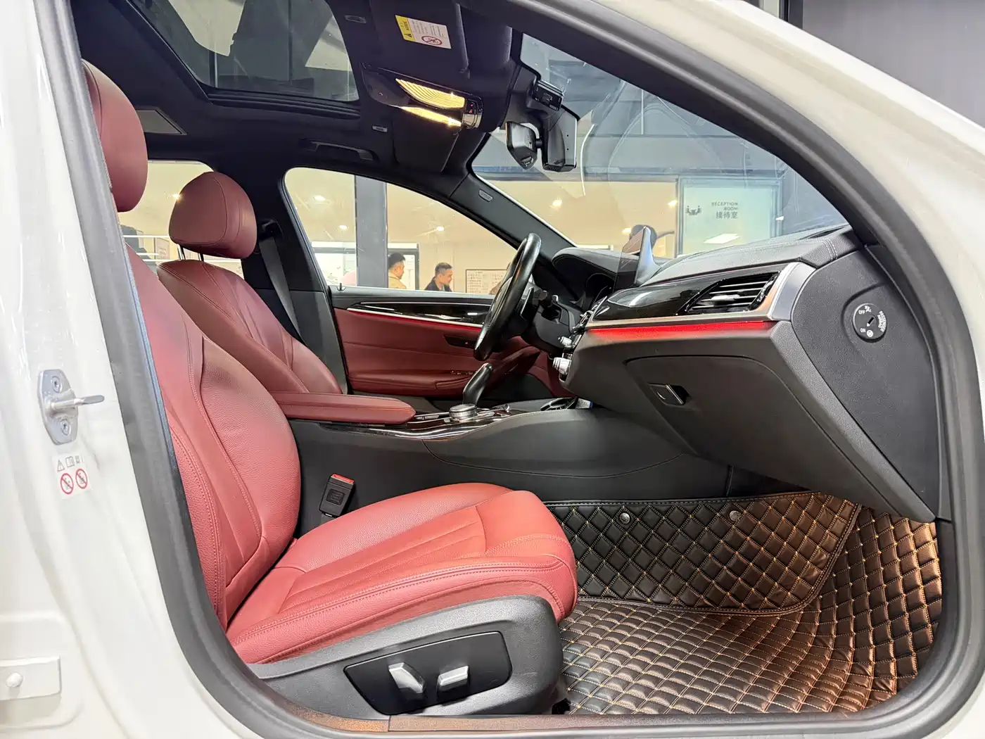 BMW 5 Series 2020 530Li Leading M Sport Package фото 9