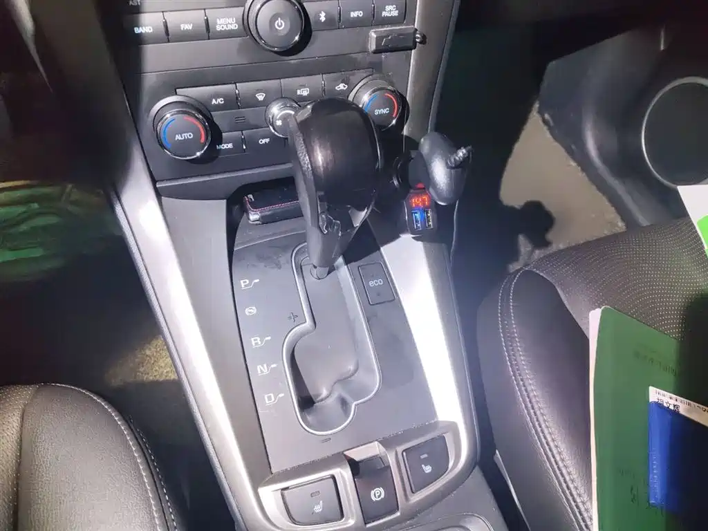 Chevrolet Captiva 2015 2.4L AWD Flagship 7-Seater фото 7