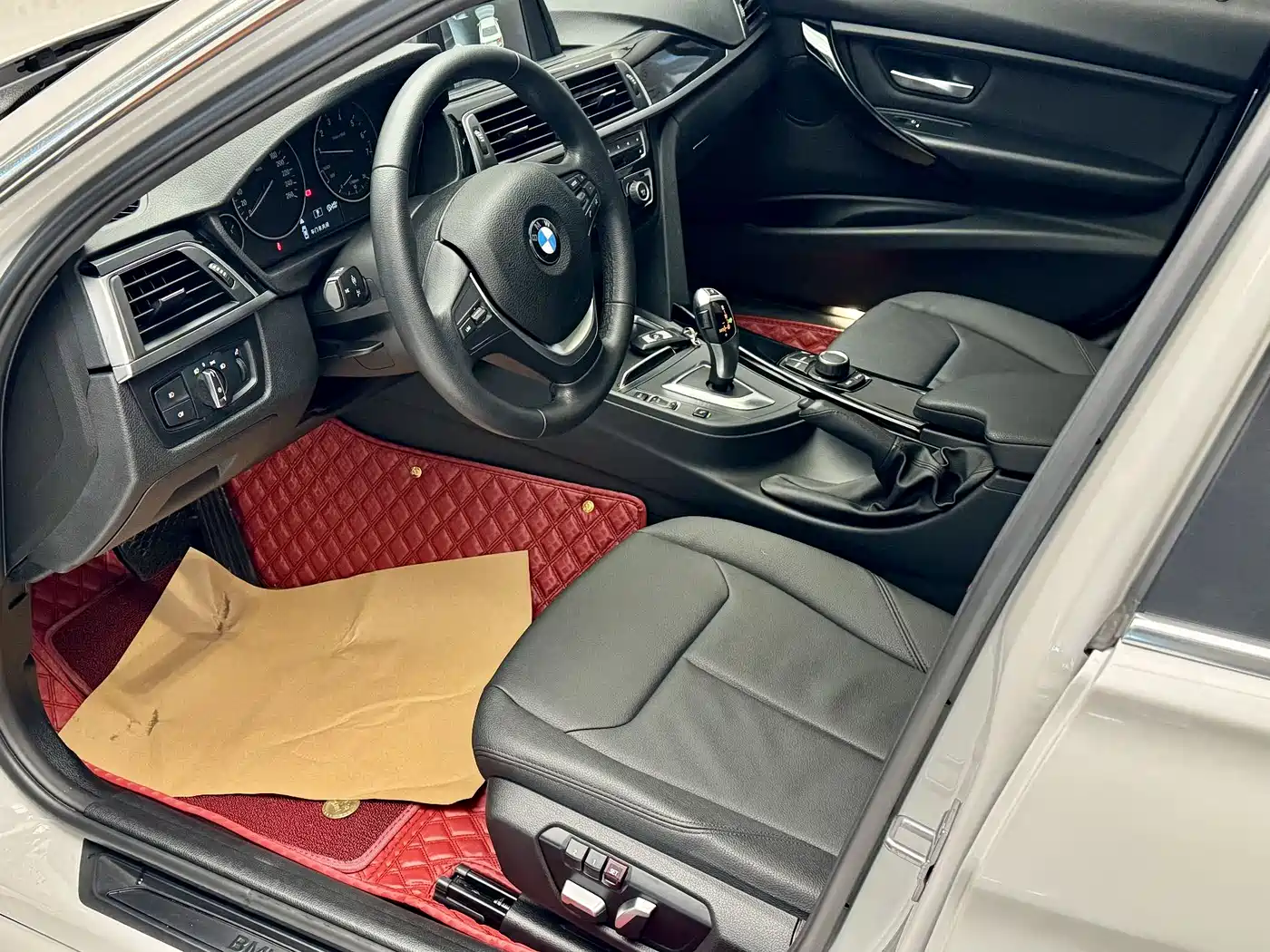 BMW 3 Series 2017 318Li Fashion фото 9