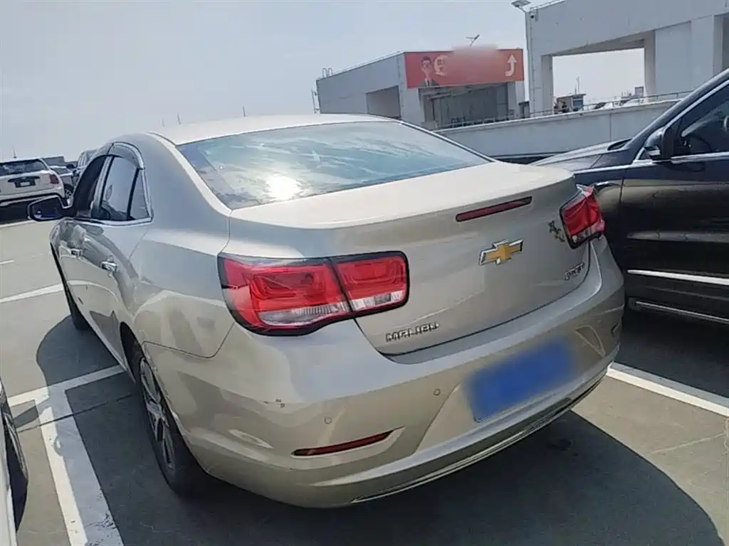 Chevrolet Malibu 2016 2.0L Automatic Luxury фото 5