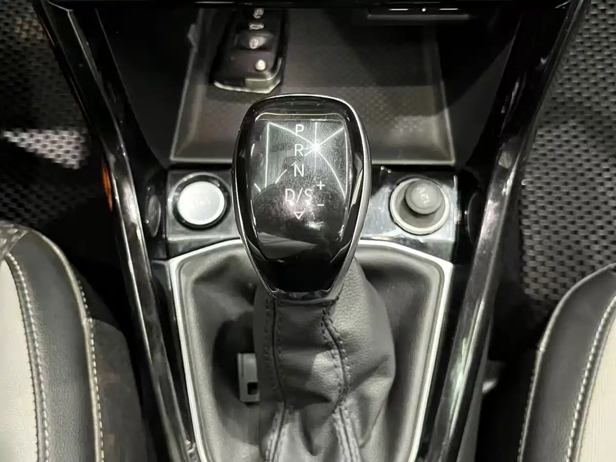 VOLKSWAGEN EXPLORING THE SHADOW