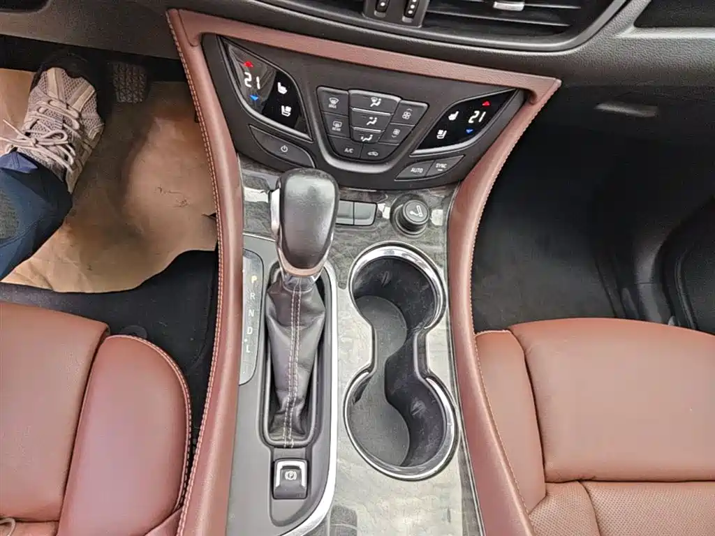 Buick Envision Plus 2014 28T 4WD Luxury фото 14