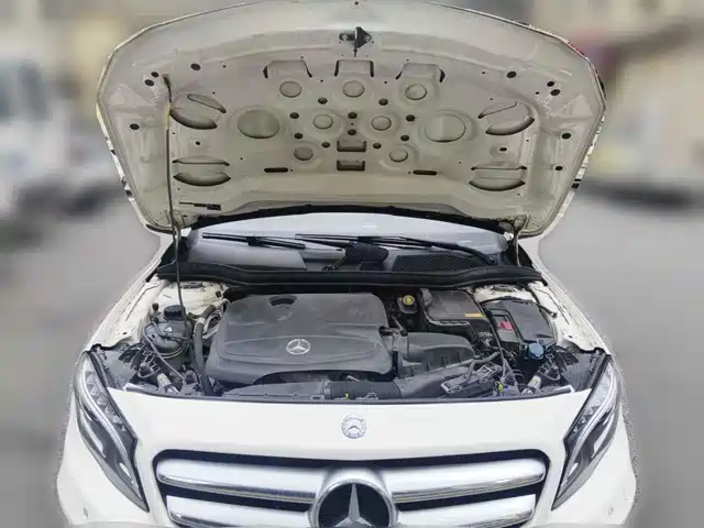 Mercedes-Benz GLA 2015 GLA 260 4MATIC Sport — фото 3