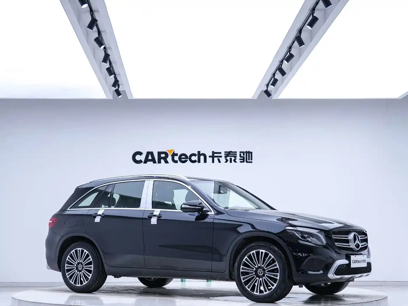 Mercedes-Benz GLC 2018 Facelift GLC 200 4MATIC фото 6