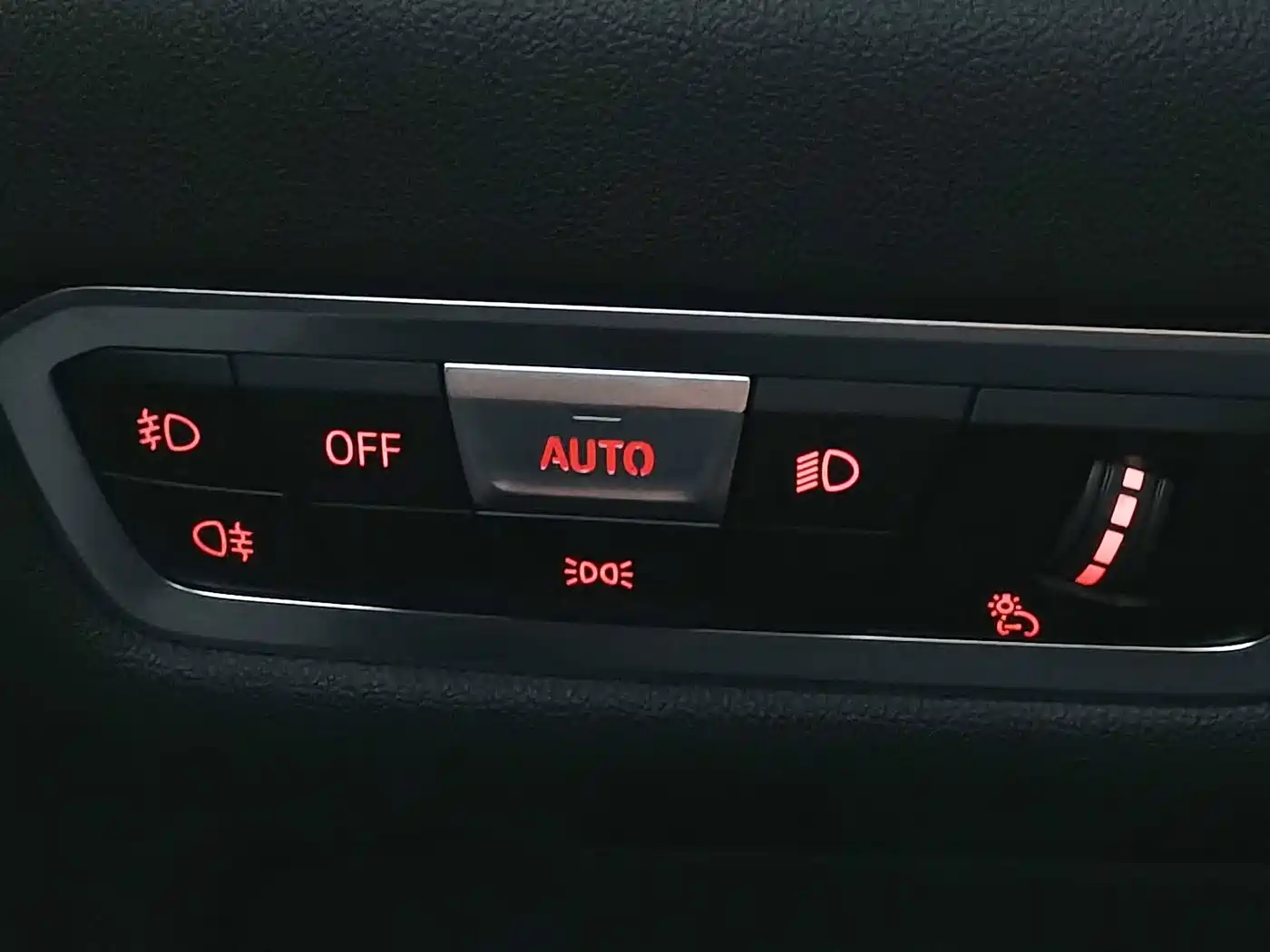 Фото 28 - BMW X7