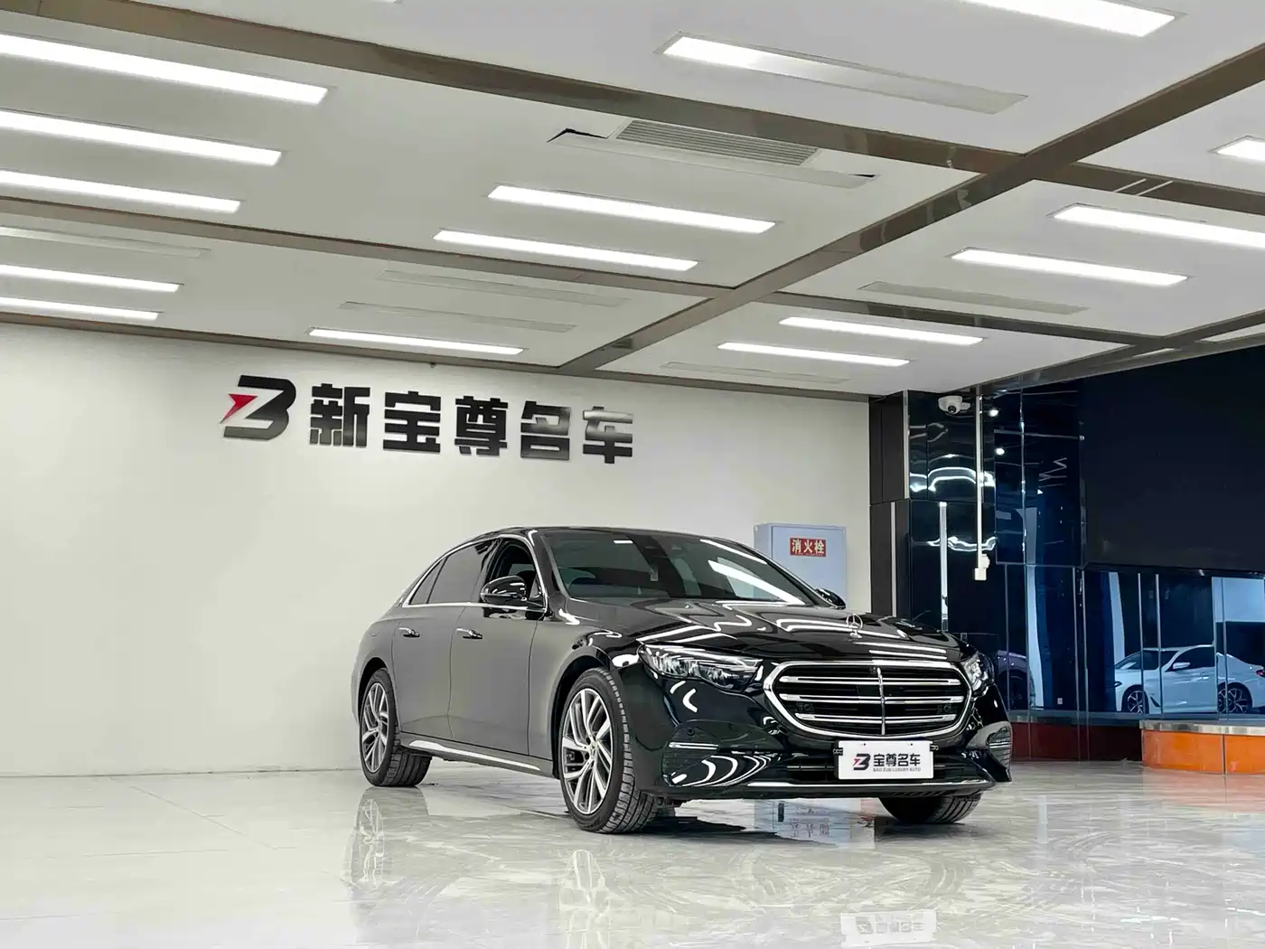 Mercedes-Benz E-Class 2025 E 300 L Fashion фото 3