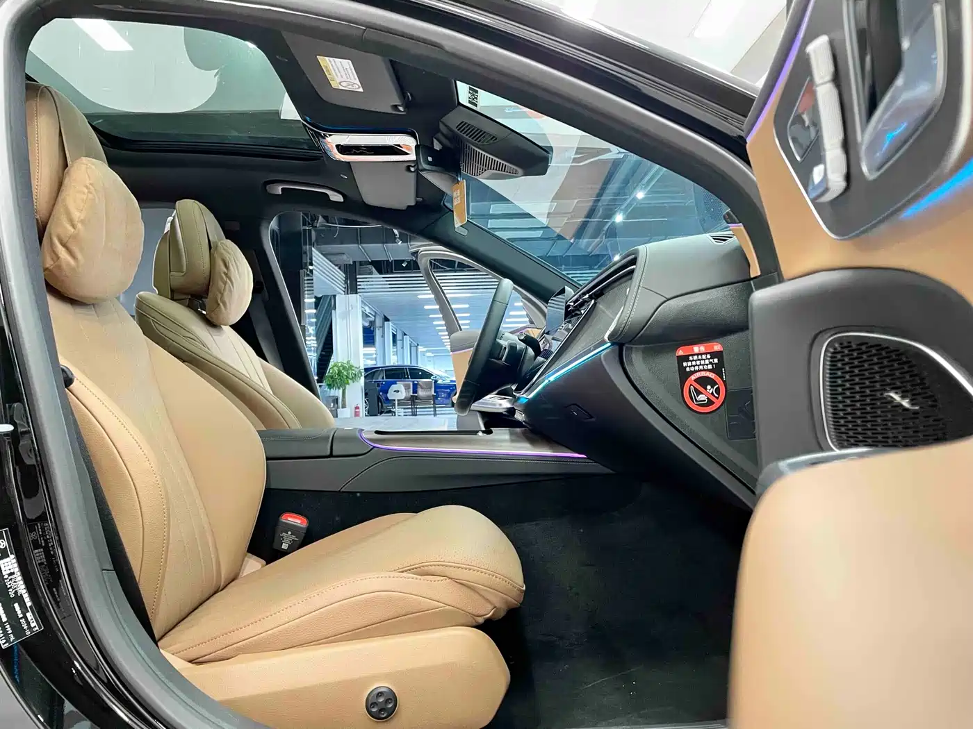 Mercedes-Benz E-Class 2025 E 300 L Fashion фото 12