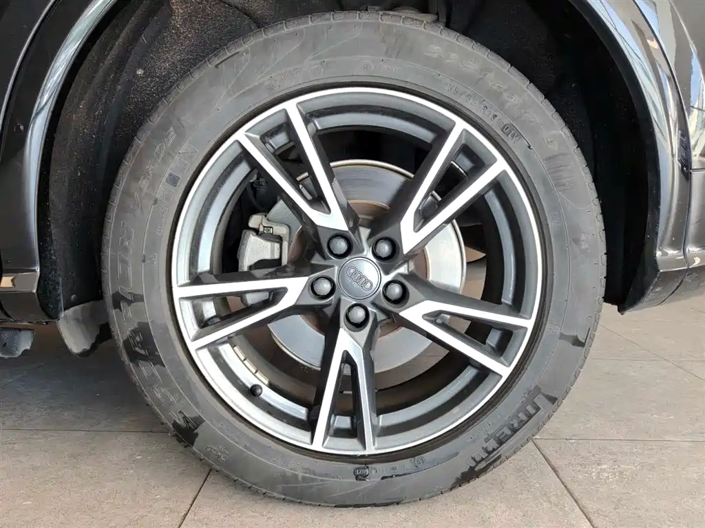 Audi Q5L 2018 2018 40 TFSI Premium Fashion China VI