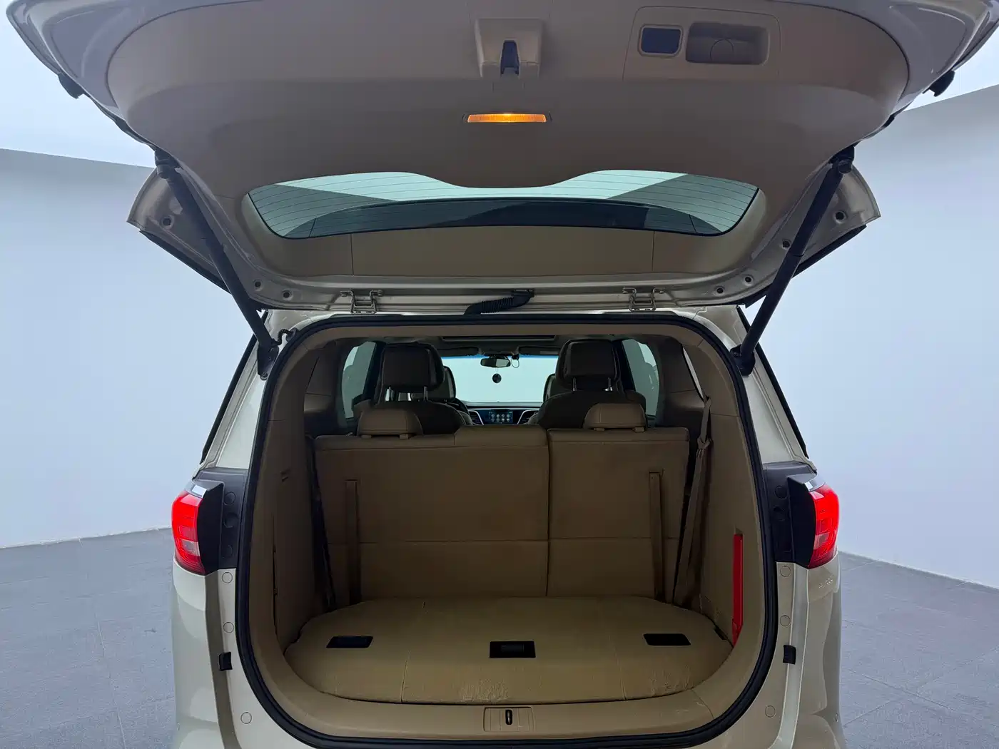 Buick GL8 2017 ES 28T Luxury China V фото 7