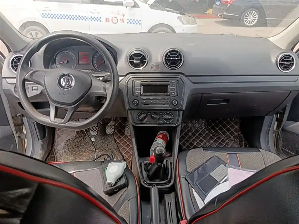 Volkswagen Jetta 2017 1.4L Manual Fashion фото 10